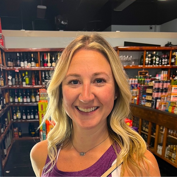 Meet your Posher, Caryn - Picture 1 of 1